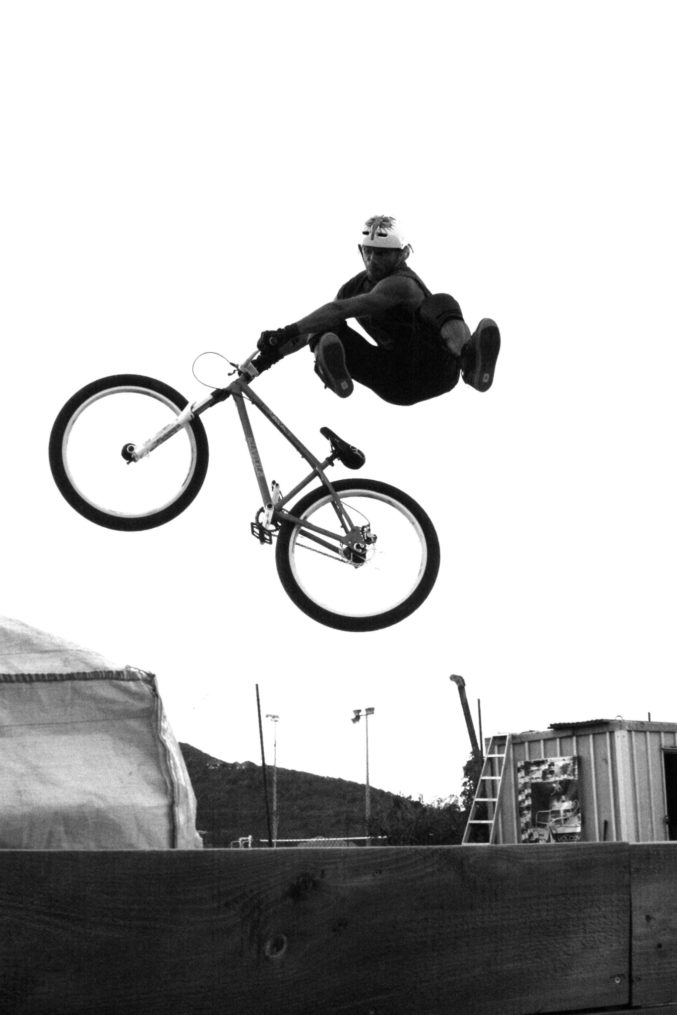 Urban, Skate & Action Photography — photograph 7 — © Michaël Gramm